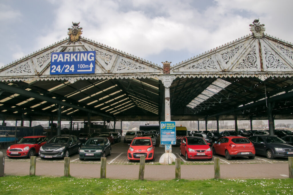 parking Rijnkaai Antwerpen carlive carspot