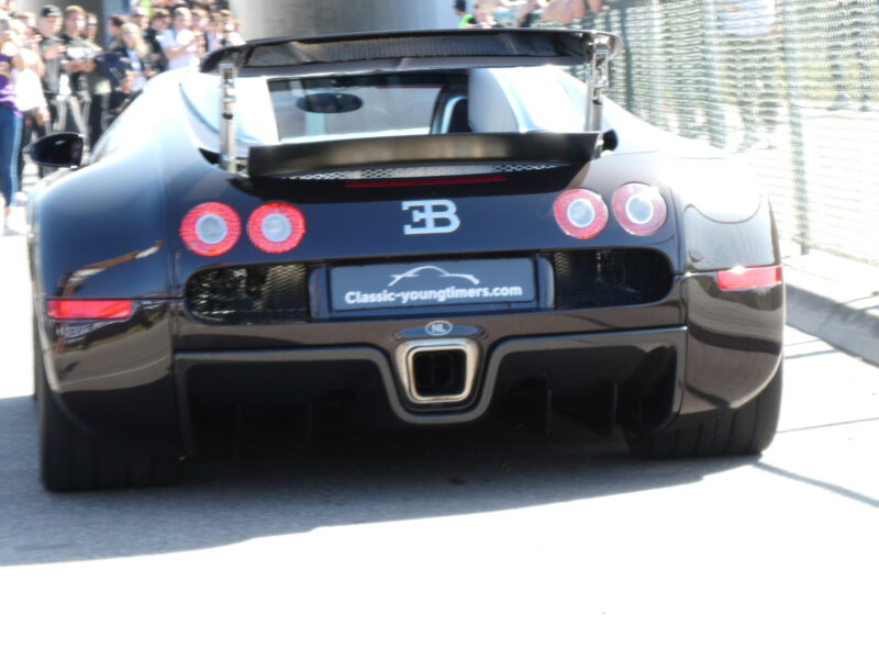 gespot bugatti veyron carlive