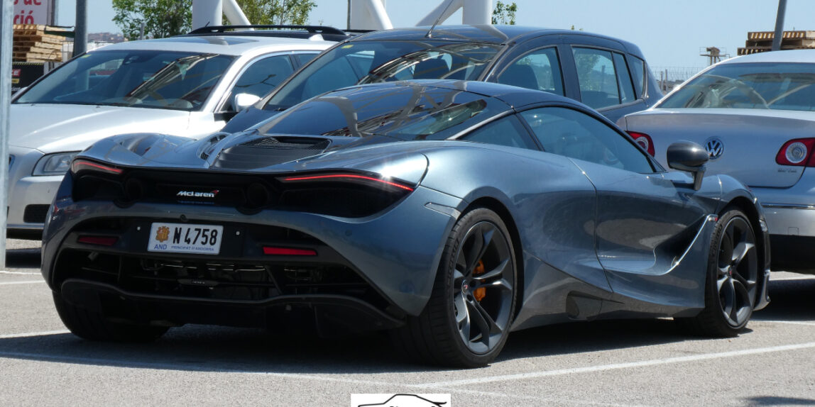 mclaren 720s in Spanje