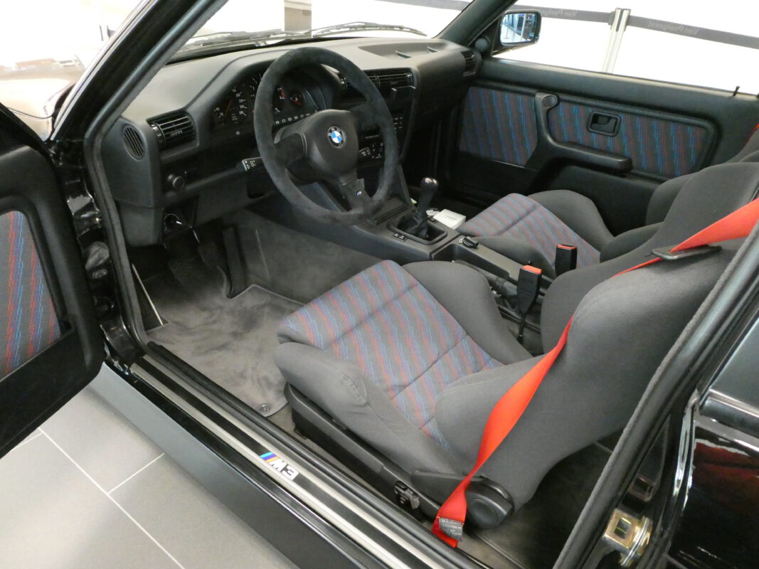 interieur BMW M3 e30