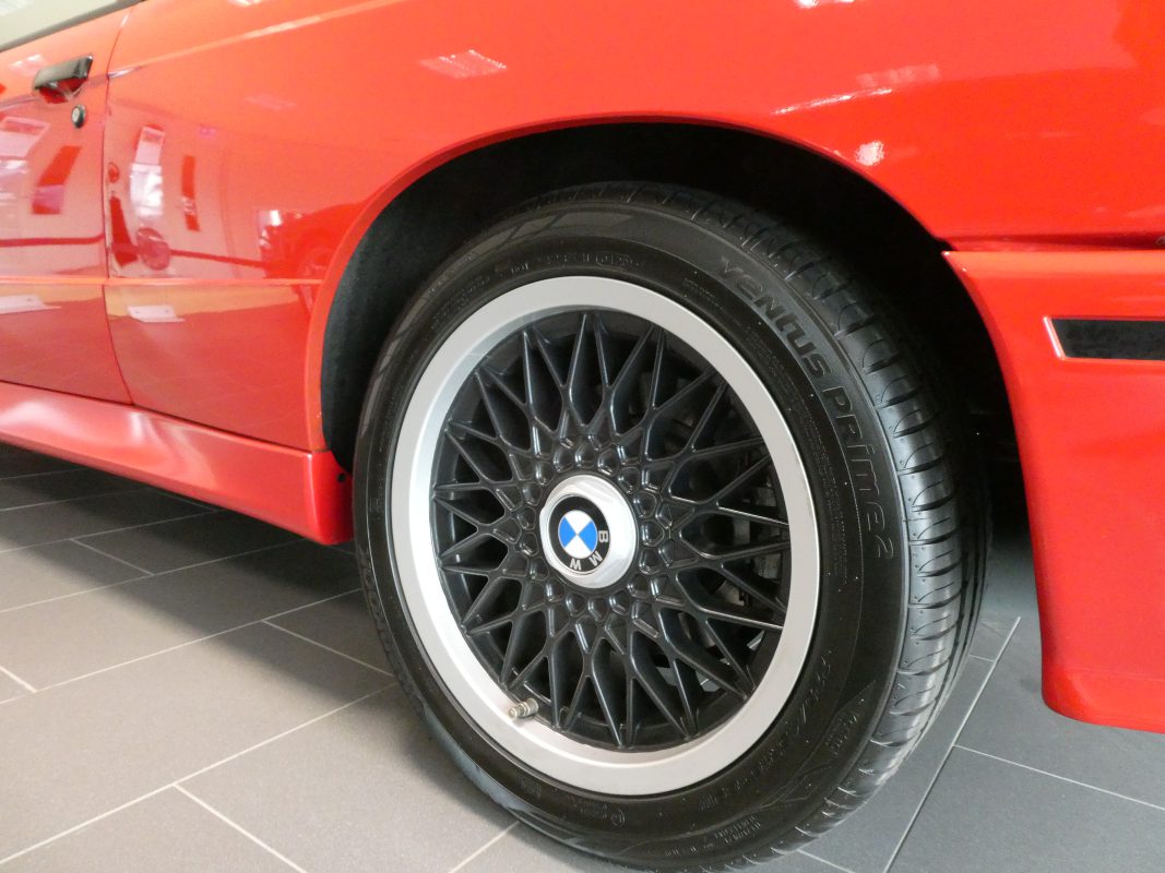 BMW M series - BMW M3 e30