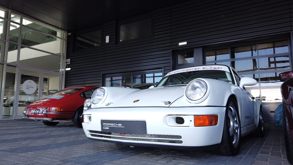 Witte Porsche 911 RS