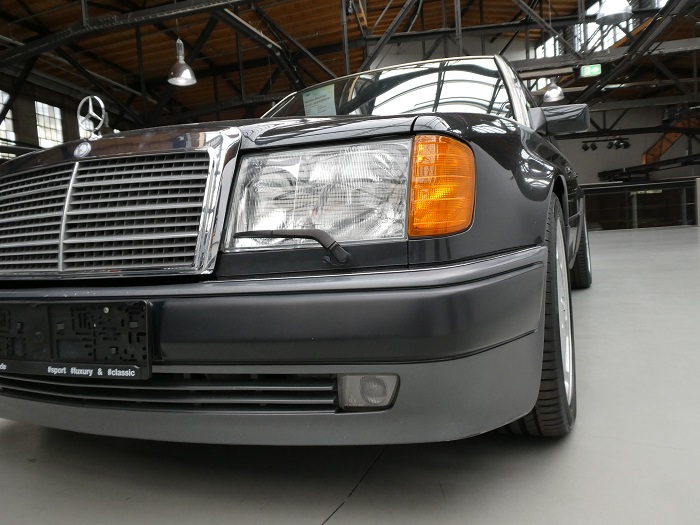 Mercedes 500E is samenwerking met Porsche