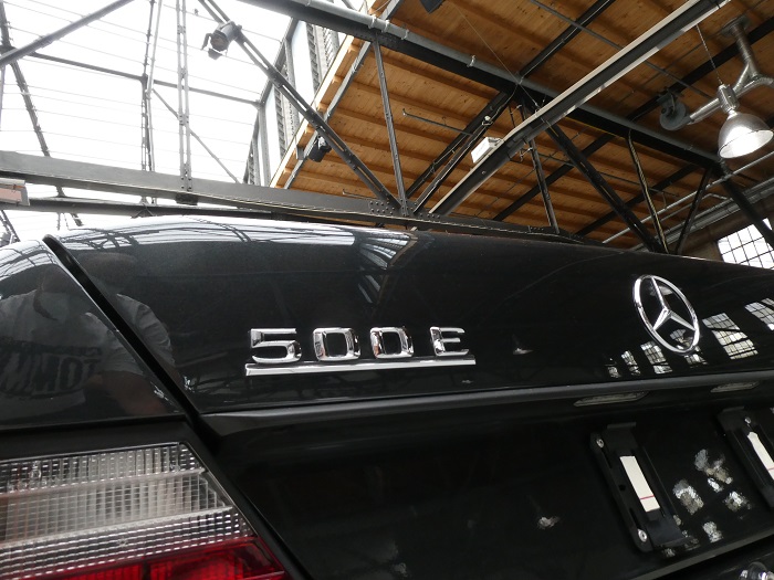 Mercedes 500E is samenwerking met Porsche